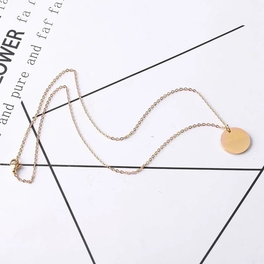 Circular medal necklace