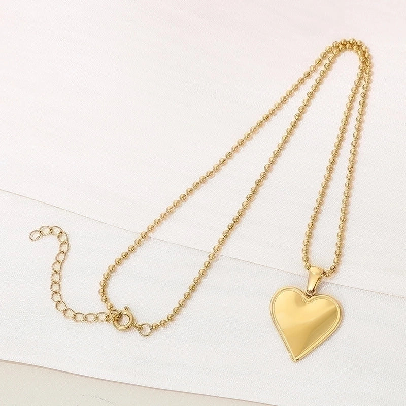 Necklace Classic Style Heart Shape