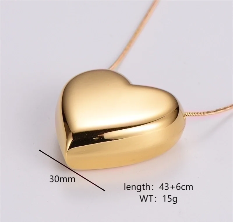 Minimalist Heart Shape Pendant Necklace
