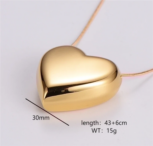 Minimalist Heart Shape Pendant Necklace
